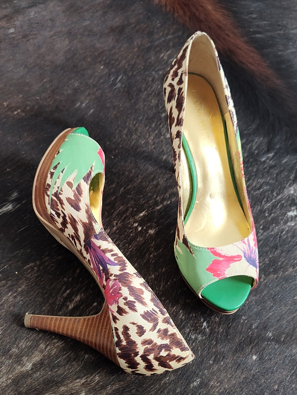 Nine West Floral & Leopard Print Green Peep-Toe Heels